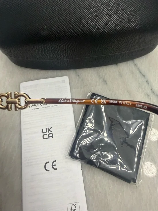 Salvatore Ferragamo Women's Sunglasses
With Gold Gancini temple  New in case - Picture 7 of 10